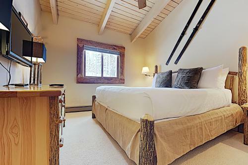 Timberline Condominiums 2 Bedroom Loft 2 Bath Unit A3e