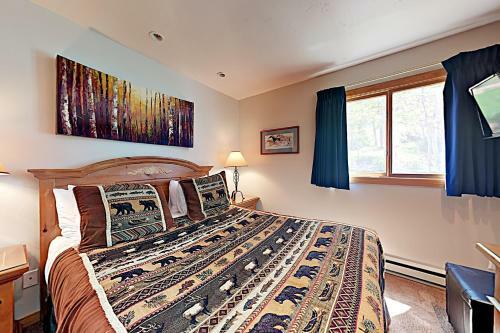 Timberline Condominiums 2 Bedroom Unit C2h
