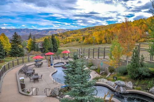 Timberline Condominiums 2 Bedroom Unit C2h