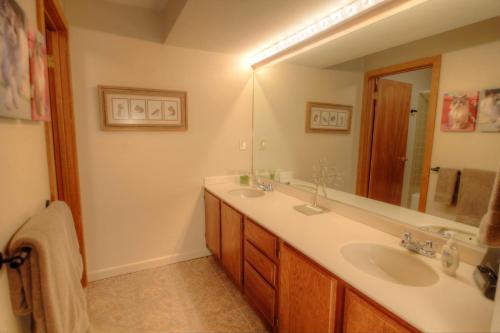 1068 Faraway Home
