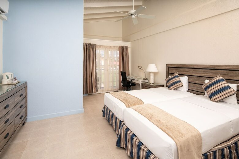 Time Out Hotel