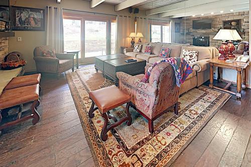 Timberline Condominiums 2 Bedroom Unit B2h