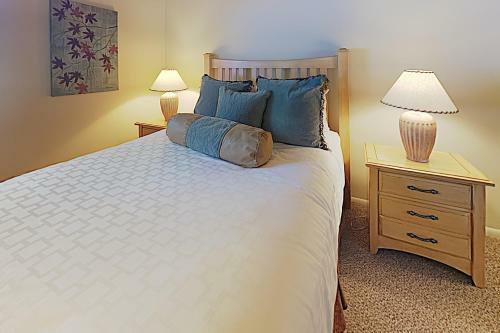 Timberline Condominiums 3 Bedroom Unit D2e