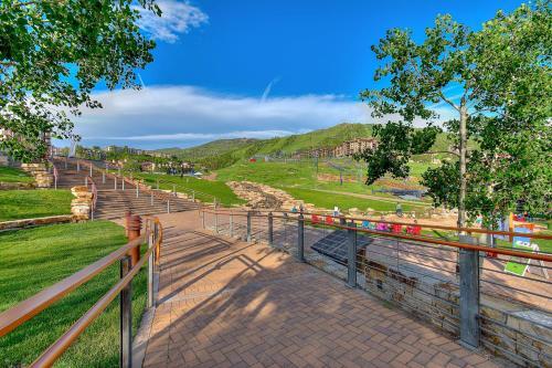 Torian Plum Creekside II