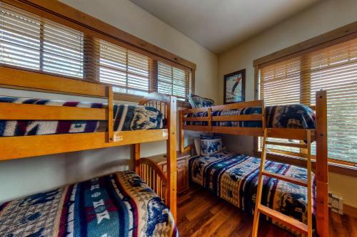 Eagle Ridge Lodge II