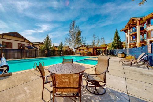 Eagle Ridge Lodge II