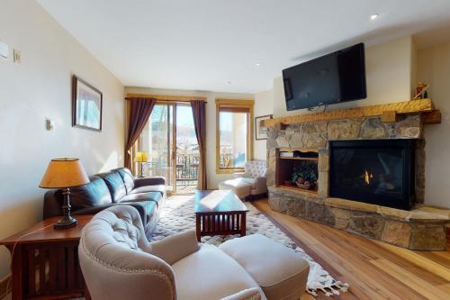 Eagle Ridge Lodge II