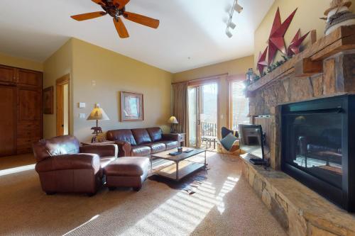 Eagle Ridge Lodge III