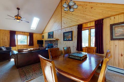 Cutthroat Lodge