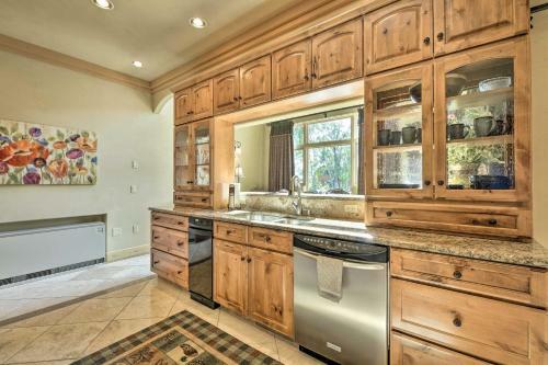 Elegant South Fork Abode Ski, Fish, And Hike!