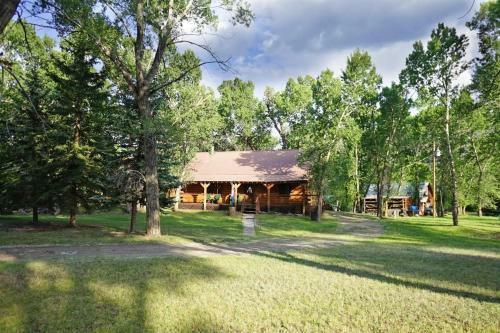 Arapahoe Adventure Cabin