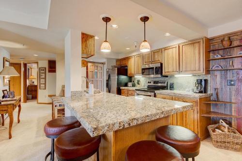 Torian Plum Plaza 507