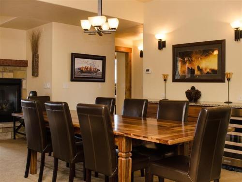 Apartamento Upscale Steamboat Springs Condo With Deck And Views!