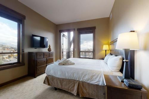 Trailhead Lodge 4100
