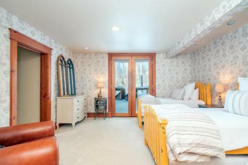 Positive Outlook By Exceptional Stays
