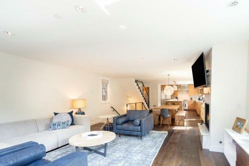 Pacific Ave West 330 B - Central Chalet