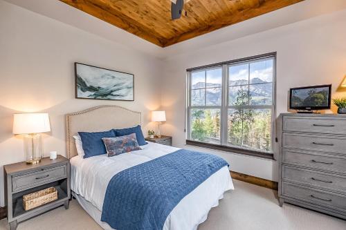 Cassidy Ridge Condos