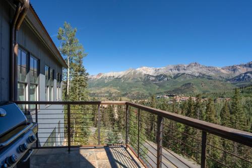 Cassidy Ridge Condos