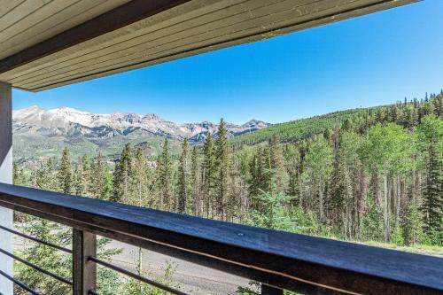 Cassidy Ridge Condos