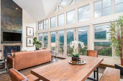 Cassidy Ridge Condos