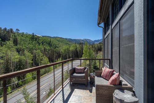 Cassidy Ridge Condos