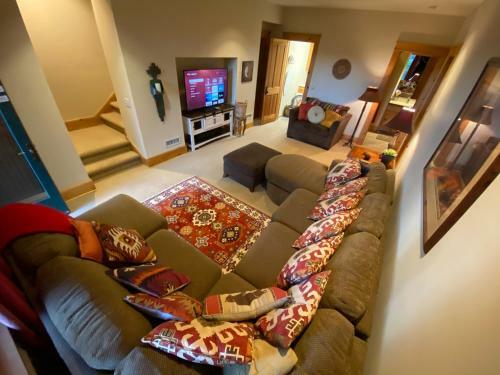 Double Eagle B2 - A Picturesque Cabin