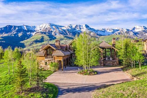 Adams Ranch Road 128