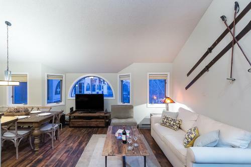 Apartamento Lulu 6p - A Sophisticated Condo