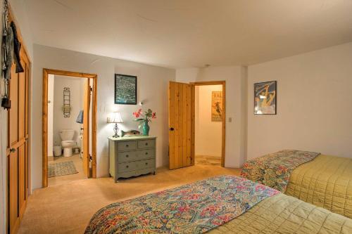 Mountain Escape With Hot Tub - Ski, Hike, And Golf!
