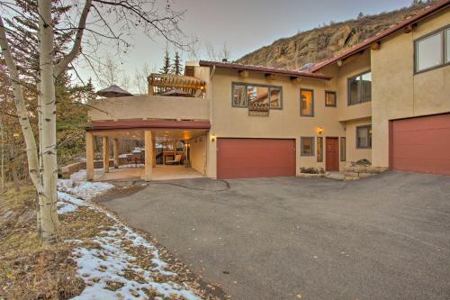 Mountain Escape With Hot Tub - Ski, Hike, And Golf!