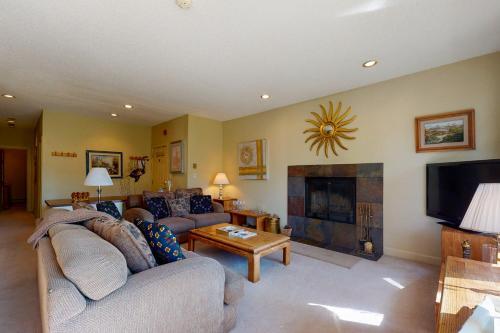 Sun Vail B