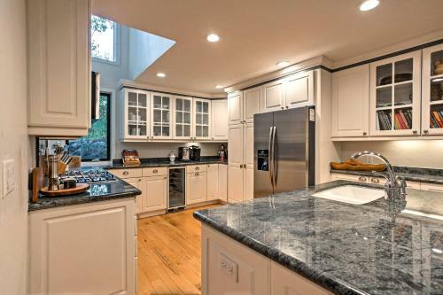 Booth Falls Townhome With Patio - Close To Vail And Bus