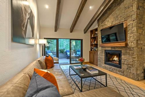 Booth Falls Townhome With Patio - Close To Vail And Bus