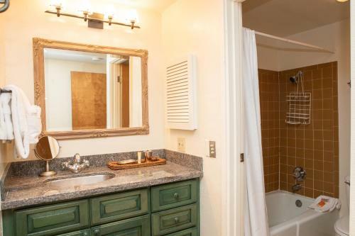 Apartamento 103 Fallridge Condominiums Condo