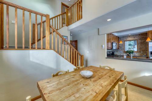 Valley Creek Getaway