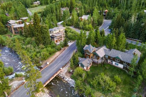 Lupine Drive Luxury