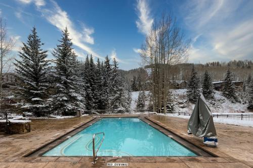 Lion Square Lodge North 388