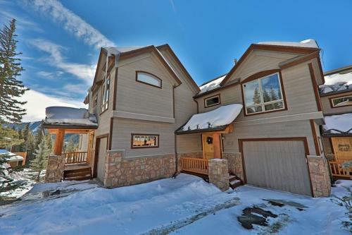 Antler Trail At Lakota Townhouse