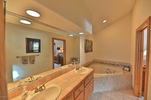 Antler Trail At Lakota Townhouse