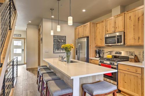 Modern Chalet With Hot Tub And Winter Park Shuttle