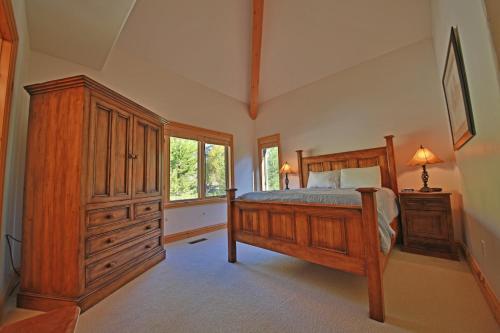 Timber Lake Way 491