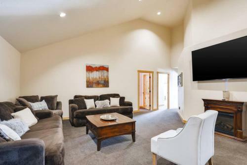 Enjoy Seclusion And Serenity At The Retreat