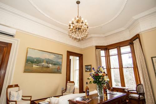 Bed & Breakfast Spicer Mansion