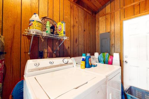 Bethany West - 609 Brookview