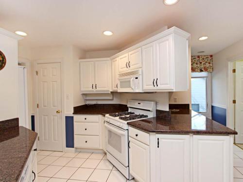 Bethany West - 526 Doral