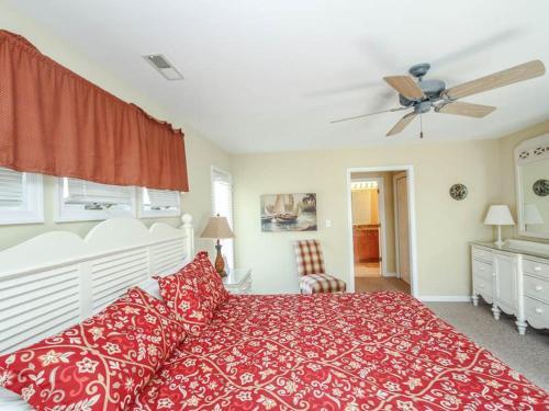 Sea Colony - 53060 Lakeshore