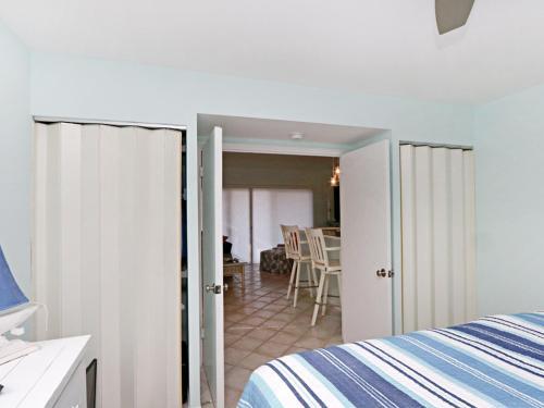 Sea Colony West Pine