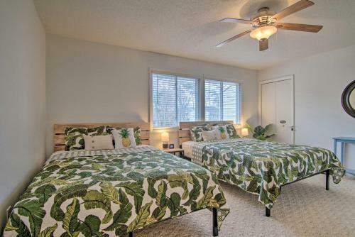 Stylish Townhome About 1 Mi To Beach And Boardwalk!
