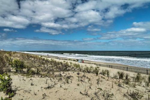 Apartamento Bright Condo With Balcony - Walk To Dewey Beach!