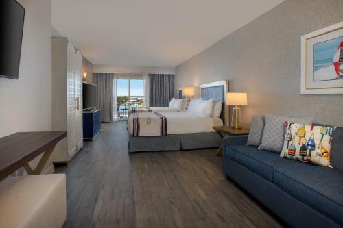 Hotel Fenwick Shores, Tapestry Collection By Hilton